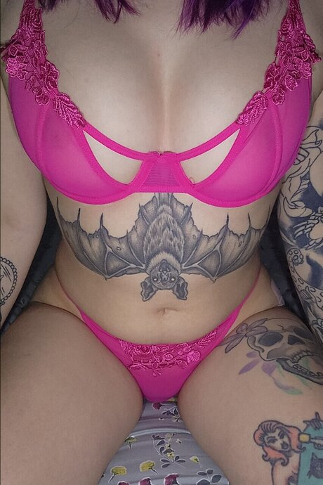 Foto di nudo di fuga di OnlyFans di Spookyaddams