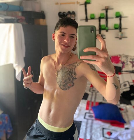 Foto di nudo di fuga di OnlyFans di Jonathan Gmez