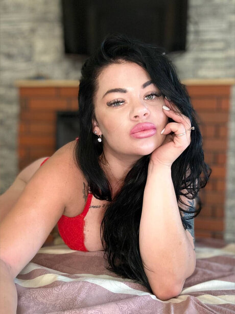 Foto di nudo di fuga di OnlyFans di Monica 