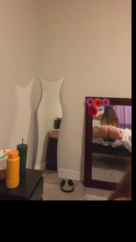 Foto di nudo di fuga di OnlyFans di Layla Winter