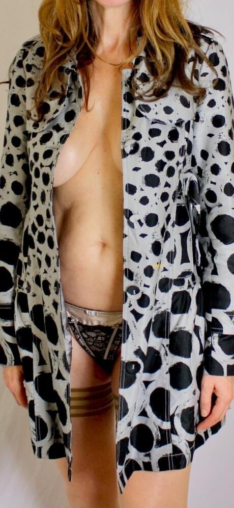 Foto di nudo di fuga di OnlyFans di Hot Croupier 