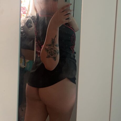Foto di nudo di fuga di OnlyFans di Ur Fav Bm