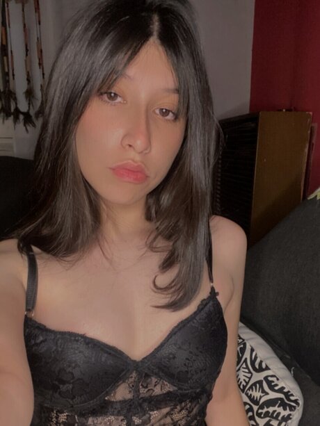 Foto di nudo di fuga di OnlyFans di Marina