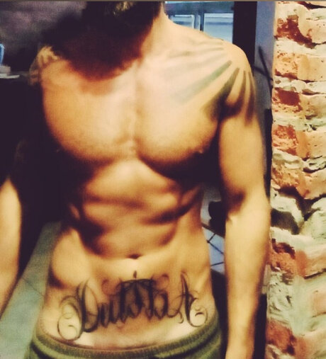 Foto di nudo di fuga di OnlyFans di Vikingo Recalcitrante Vip 
