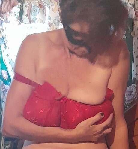 Foto di nudo di fuga di OnlyFans di Stellahotjuicy