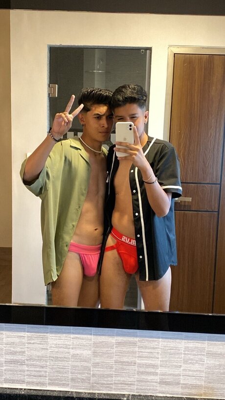 Foto di nudo di fuga di OnlyFans di Isra Y Hugo