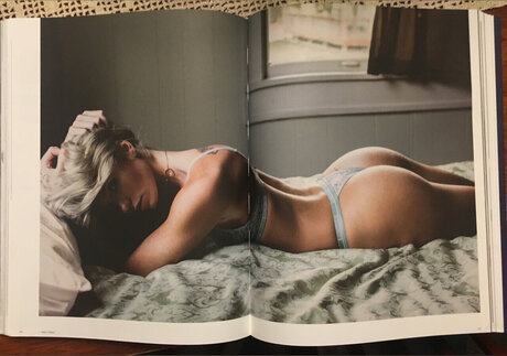  Nicole 