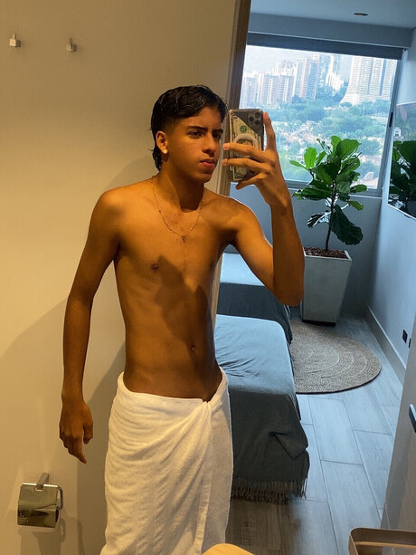 Foto di nudo di fuga di OnlyFans di Willinton Perez