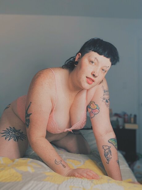 Foto di nudo di fuga di OnlyFans di Peachy 