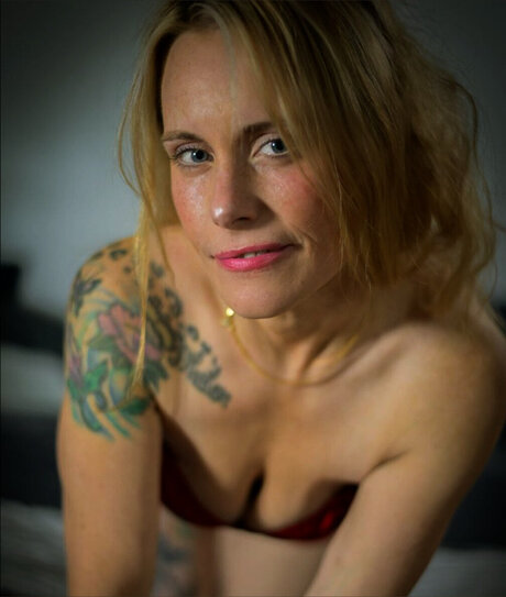 Foto di nudo di fuga di OnlyFans di Lynn