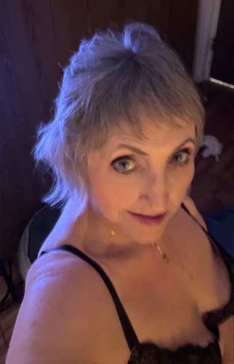Foto di nudo di fuga di OnlyFans di Gilf  Granny  Bbw Censhas Play Site