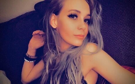 Foto di nudo di fuga di OnlyFans di Risqu Vixenn