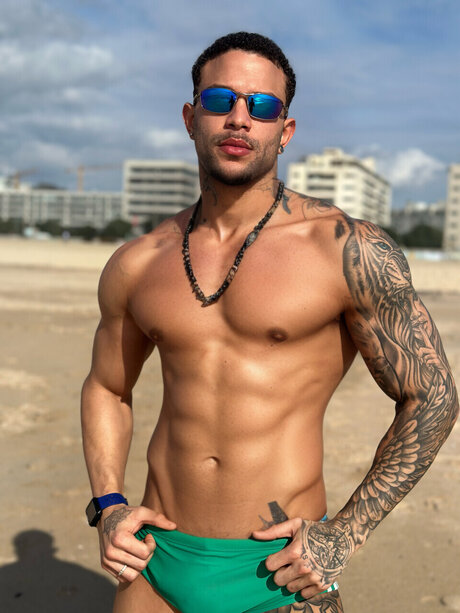 Foto di nudo di fuga di OnlyFans di Lucas