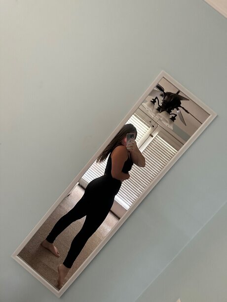 Foto di nudo di fuga di OnlyFans di Hailey