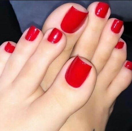 Foto di nudo di fuga di OnlyFans di Feet Ampamp Isis Barcelona Masturbation Club