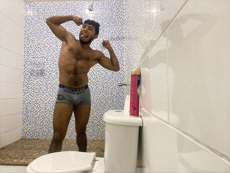 Foto di nudo di fuga di OnlyFans di Felipe Alas