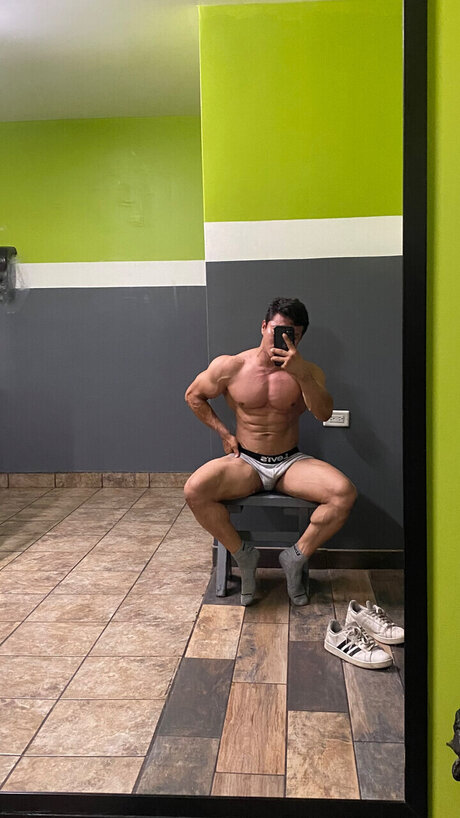 Foto di nudo di fuga di OnlyFans di Angel Velazquez