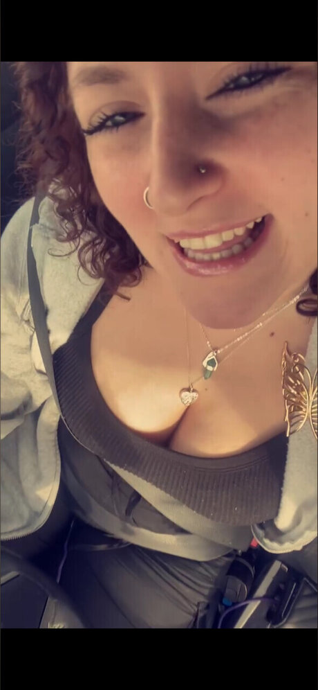 Foto di nudo di fuga di OnlyFans di Mamas