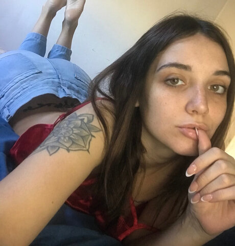 Foto di nudo di fuga di OnlyFans di Azu