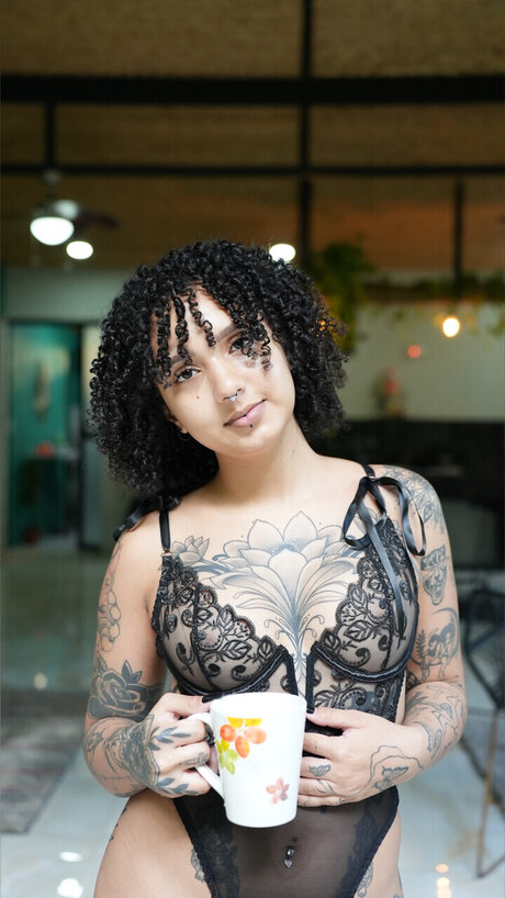 Foto di nudo di fuga di OnlyFans di Rizos Muse