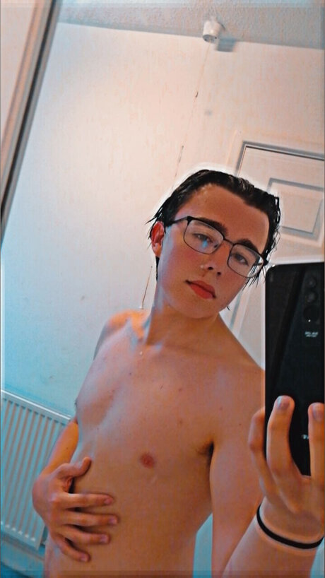 Foto di nudo di fuga di OnlyFans di Zak