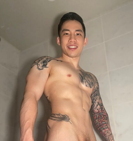 Foto di nudo di fuga di OnlyFans di Shanghai Trainer