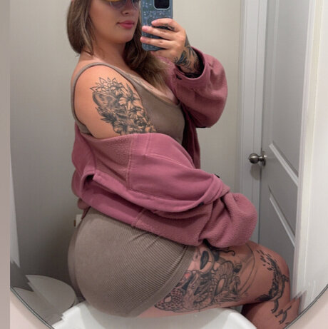 Foto di nudo di fuga di OnlyFans di Toni