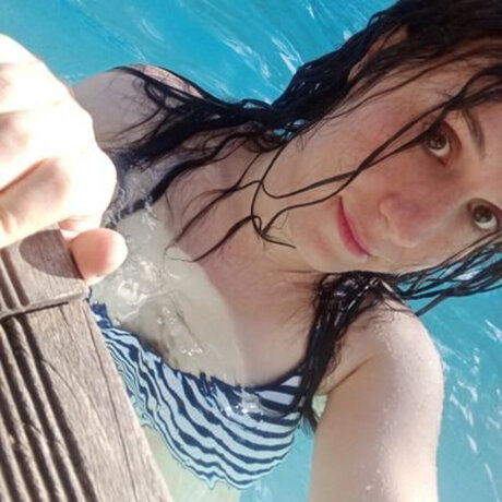 Foto di nudo di fuga di OnlyFans di Emilune