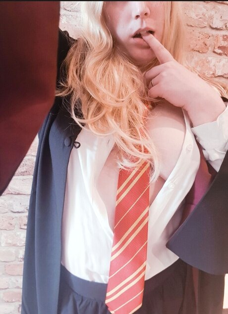 Foto di nudo di fuga di OnlyFans di Ilaya