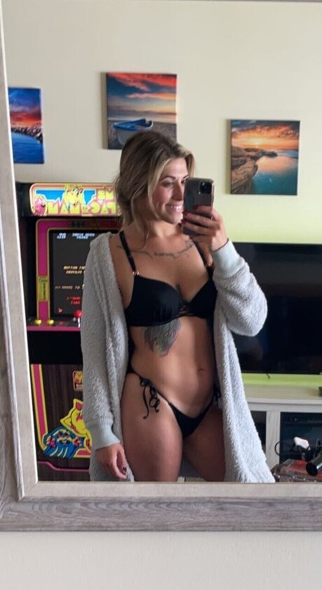 Foto di nudo di fuga di OnlyFans di Some Girl