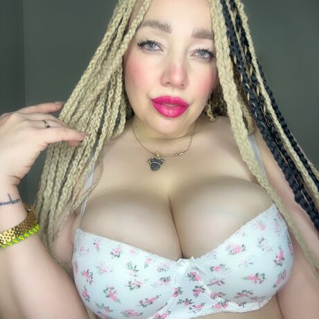 Foto di nudo di fuga di OnlyFans di Katana Czarez