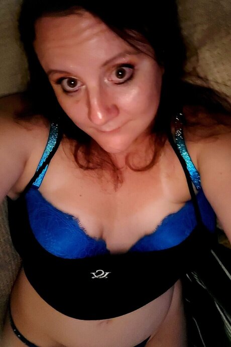 Foto di nudo di fuga di OnlyFans di Katherine