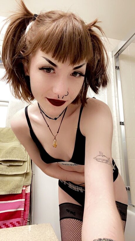 Foto di nudo di fuga di OnlyFans di Fisher