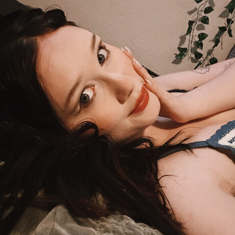 Foto di nudo di fuga di OnlyFans di Anne