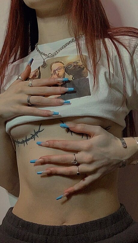 Foto di nudo di fuga di OnlyFans di Mol