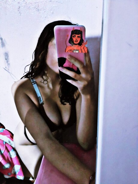 Foto di nudo di fuga di OnlyFans di Gatubela
