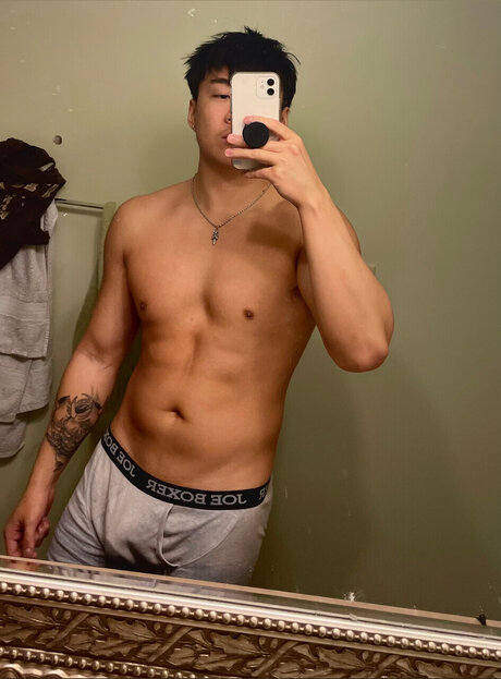 Foto di nudo di fuga di OnlyFans di Your Fav Gym Bro