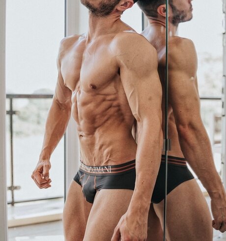 Foto di nudo di fuga di OnlyFans di Flex