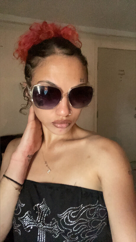 Foto di nudo di fuga di OnlyFans di Malvada