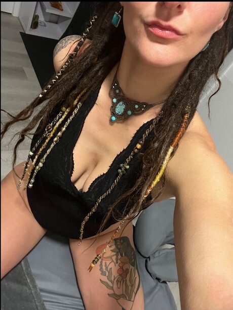 Foto di nudo di fuga di OnlyFans di Akshaya