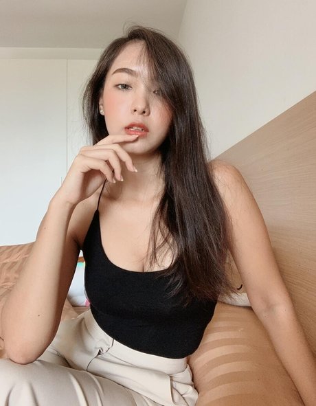 Foto di nudo di fuga di OnlyFans di Nachpatcharawee