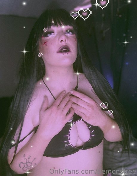 Foto di nudo di fuga di OnlyFans di Demonsfree