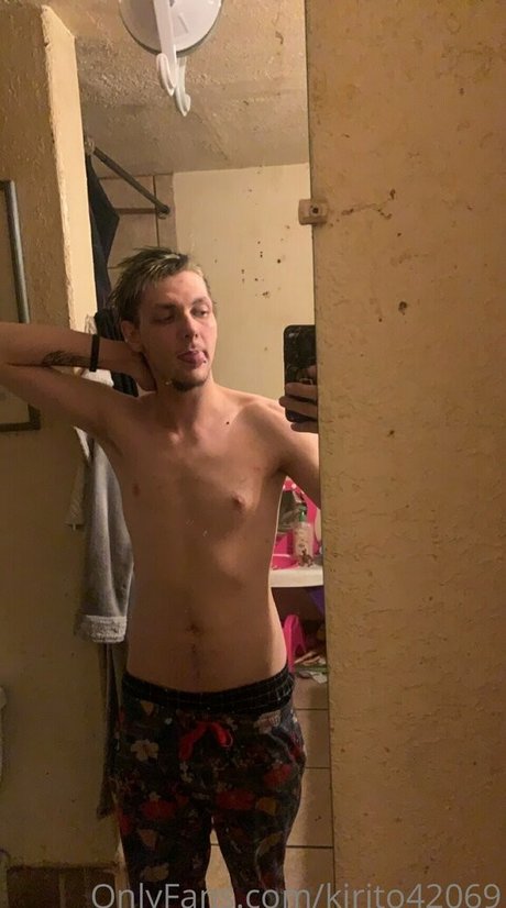 Foto di nudo di fuga di OnlyFans di Kirito42069