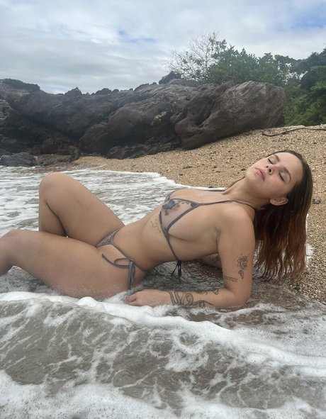 Foto di nudo di fuga di OnlyFans di Gabi Camargo