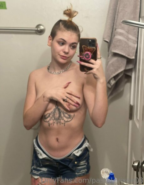 Foto di nudo di fuga di OnlyFans di Pastelvixen03