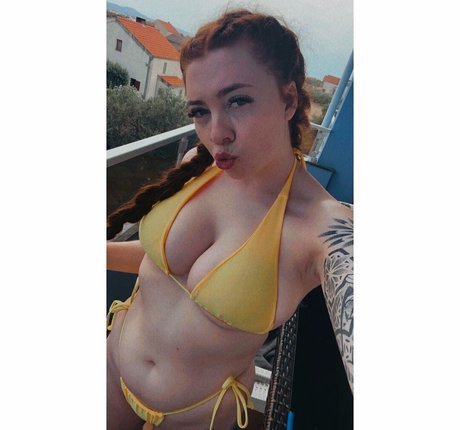 Molly Capper