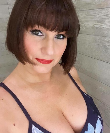 Foto di nudo di fuga di OnlyFans di Catherine Huntley