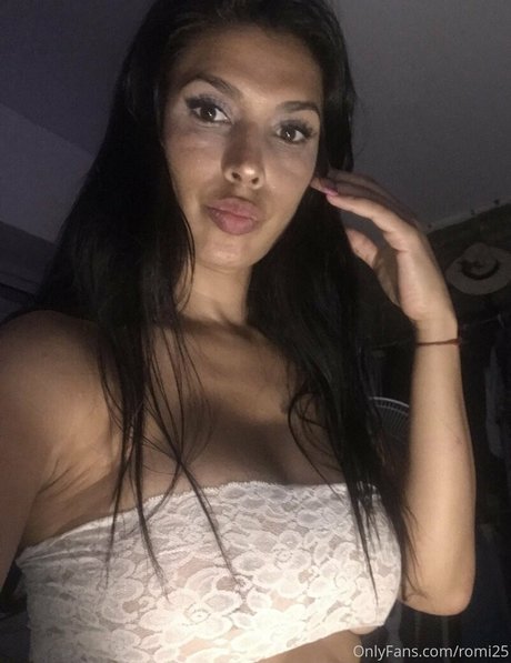 Foto di nudo di fuga di OnlyFans di Missrichlove