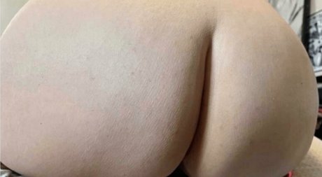 Foto di nudo di fuga di OnlyFans di Addyfuegar