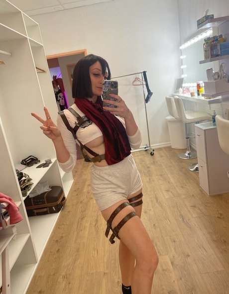 Holly Wolf